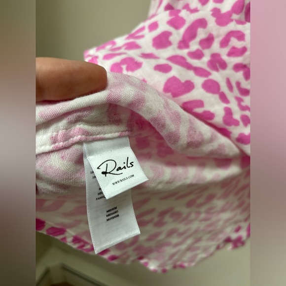 Rails Ellis fuscia jaguar button up - Picture 7 of 7